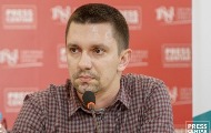 Бојан Цвејић и Милица Михајловић добитници награде за медијску писменост „Драган Јањић“ Бојан Цвејић и Милица Михајловић добитници награде за медијску писменост „Драган Јањић“